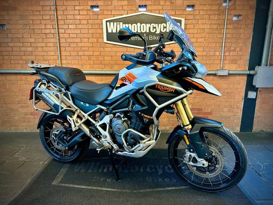 TRIUMPH TIGER 1200 RALLY PRO TRIUMPH TIGER 1200 RALLY PRO